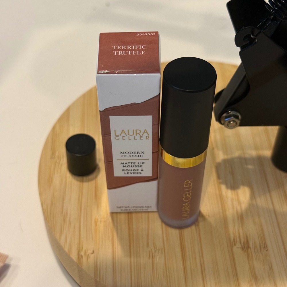 Laura Geller • Modern Classic • Matte Lip Mousse • Terrific Truffle • 0.08oz NIB